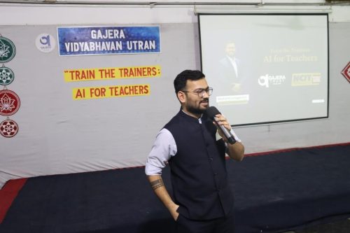 Train the trainers : AI for Teachers