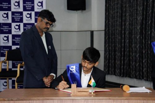 શાળાના પ્રતિનિધિ મંડળ સન્માન સમારોહ (Investiture Ceremony 2025-26)