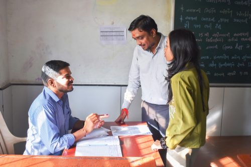 વાલી મિટીંગ - શિક્ષણમાં એક મહત્વપૂર્ણ કડી