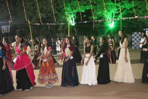 Navratri Mahotsav (16/08/2026)