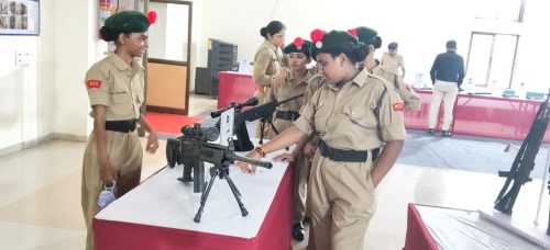 ગજેરા વિદ્યાભવન ઉત્રાણના NCC કેડેટ્સની શસ્ત્ર પ્રદર્શનની શૈક્ષણિક મુલાકાત (23-10-2026)